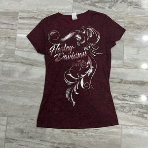 Harley Davidson burgundy shirt. Size S.